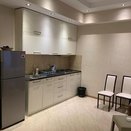 Apartment Three Bedroom In Saburtalo Tiflis Dış mekan fotoğraf