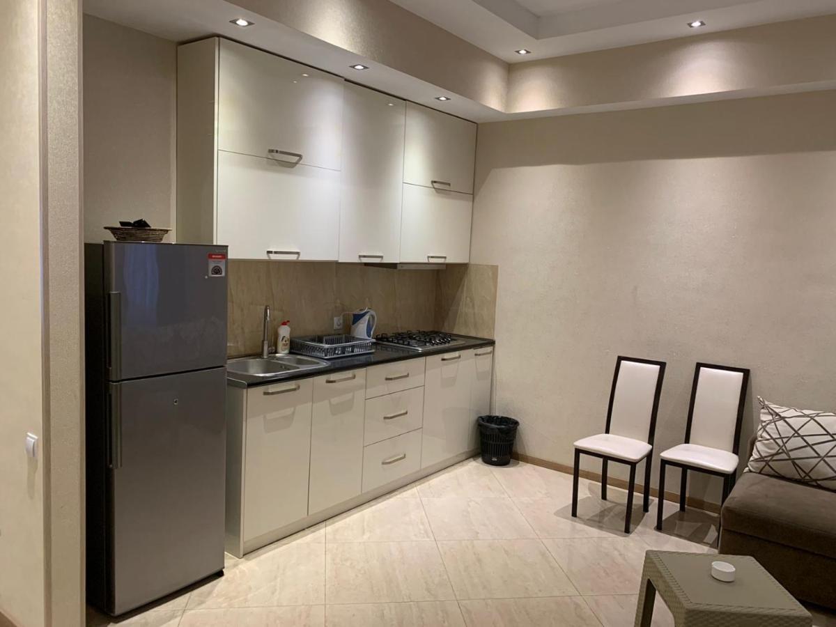 Apartment Three Bedroom In Saburtalo Tiflis Dış mekan fotoğraf