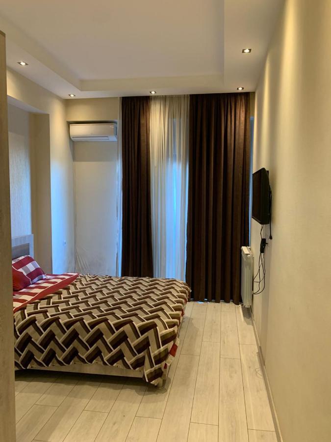 Apartment Three Bedroom In Saburtalo Tiflis Dış mekan fotoğraf